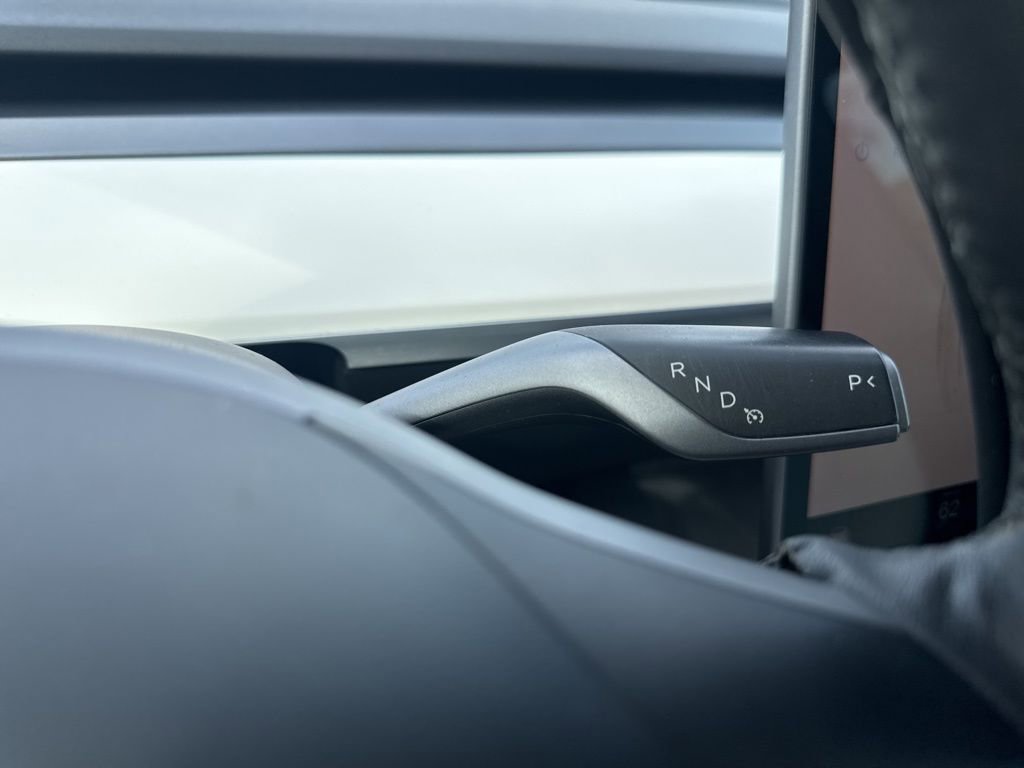 Used 2022 Tesla Model Y Performance image 18