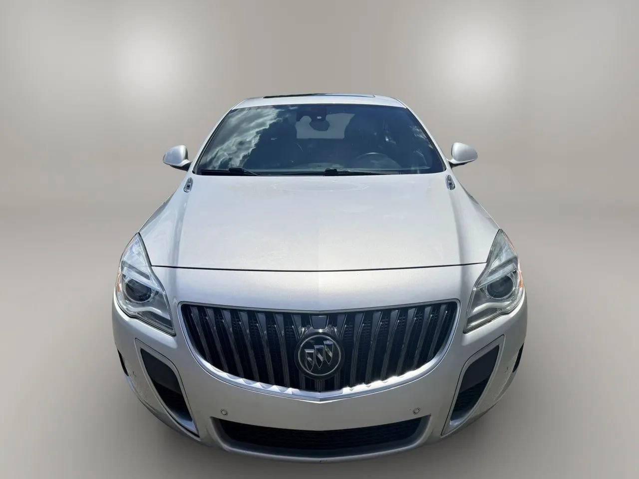 Used 2017 Buick Regal GS w/ Driver Confidence Package #2 FWD image 3
