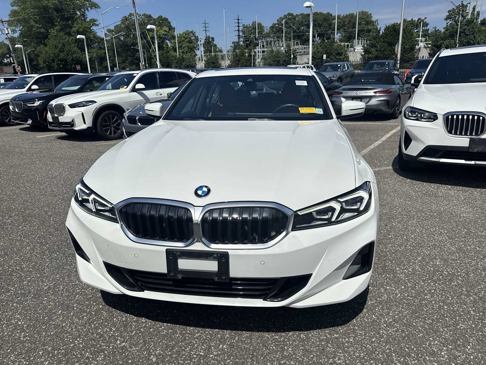 Used 2024 BMW 330i xDrive Sedan w/ Convenience Package AWD/4WD image 3