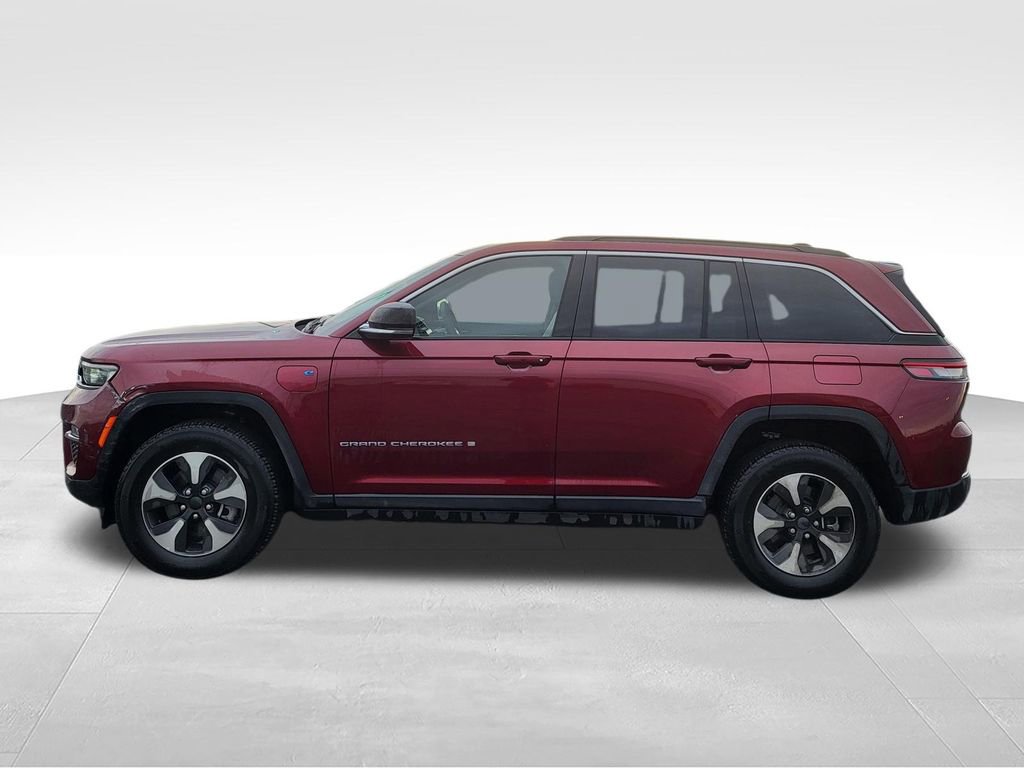 Used 2024 Jeep Grand Cherokee Limited 4xe image 3