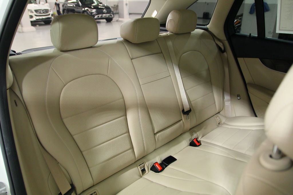 Used 2018 Mercedes-Benz GLC 300 4MATIC image 27