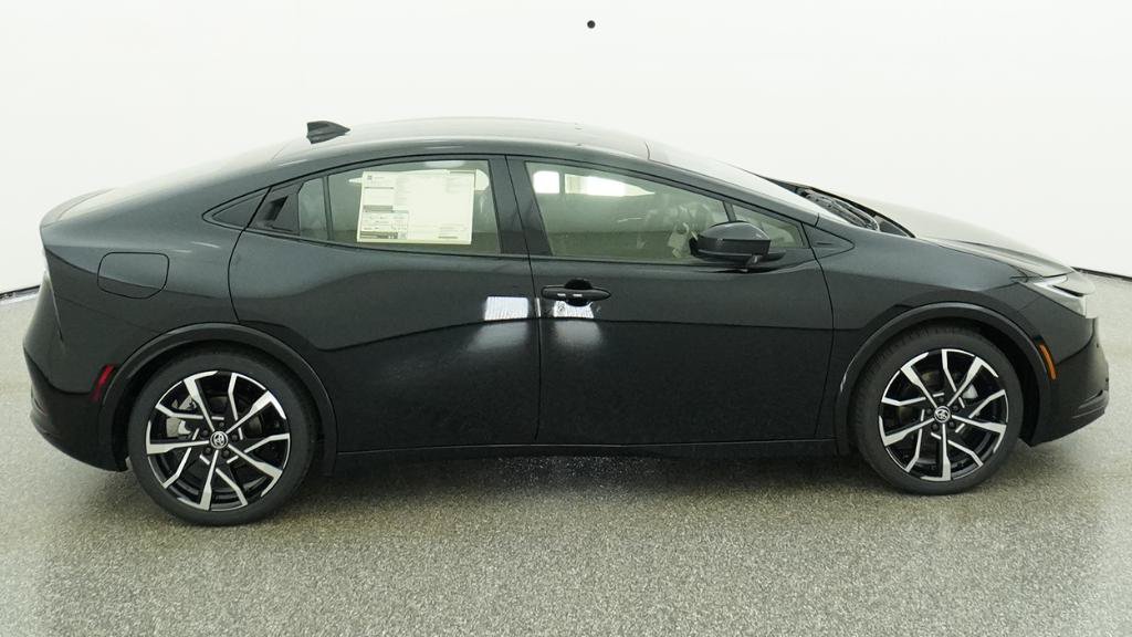New 2026 Toyota Prius Plug-In Hybrid FWD image 14