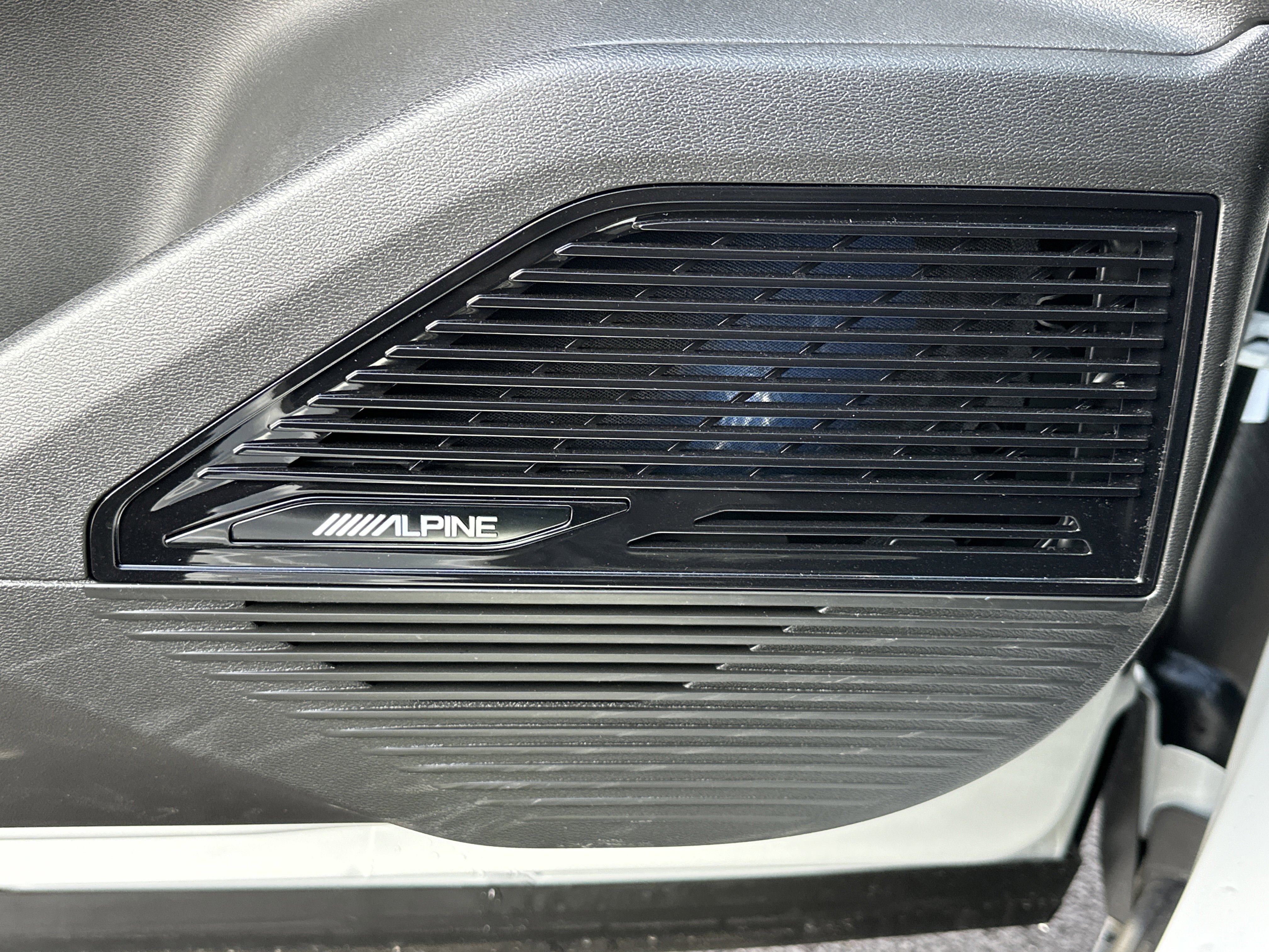 New 2026 Jeep Cherokee Overland w/ Advanced Pro Tech Group image 14