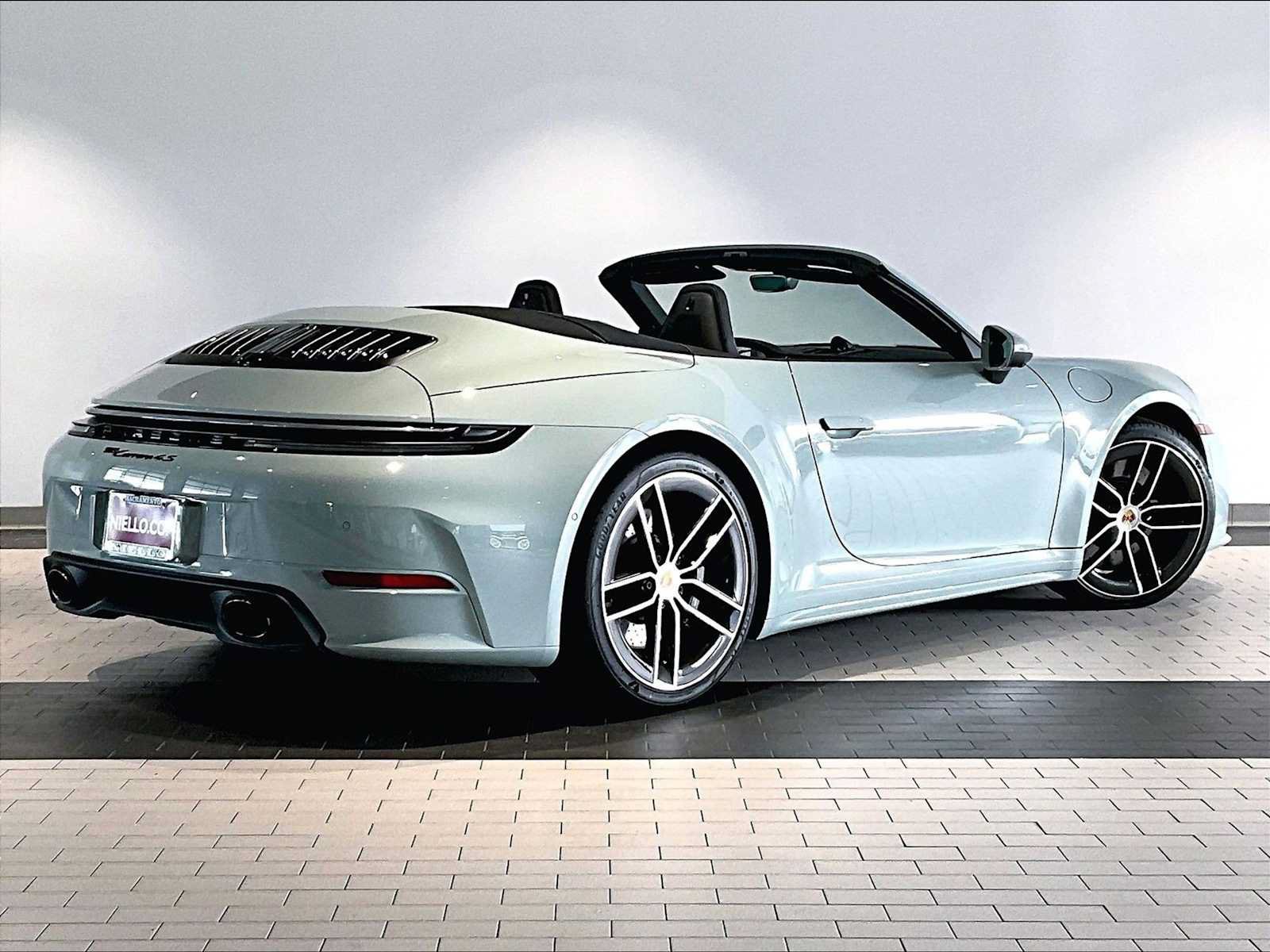 New 2026 Porsche 911 Carrera 4S AWD/4WD image 7