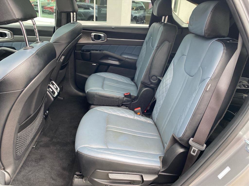 Certified 2025 Kia Sorento SX Prestige AWD/4WD image 25