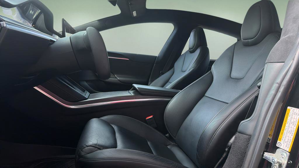Used 2021 Tesla Model S Plaid image 23