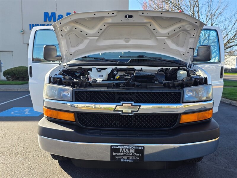 Used 2014 Chevrolet Express 2500 image 29