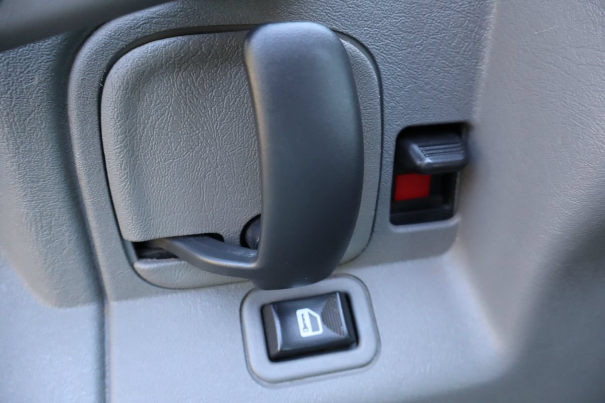 Used 2016 Chevrolet Express 3500 LT w/ LT Preferred Equipment Group RWD image 27