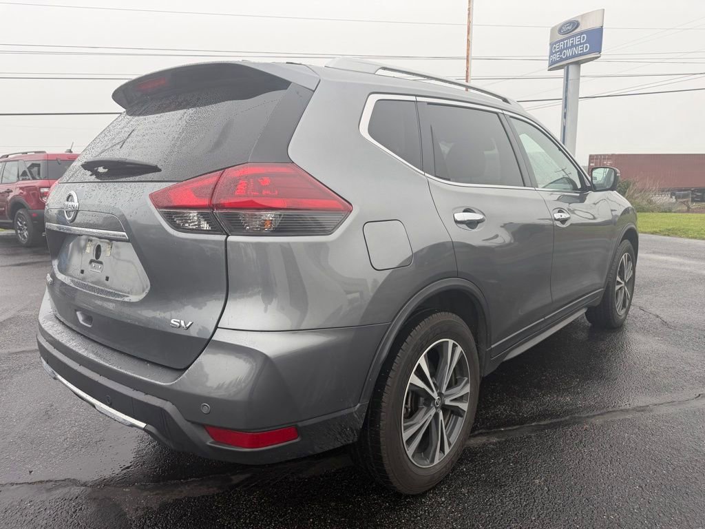 Used 2020 Nissan Rogue SV w/ Premium Package FWD image 8