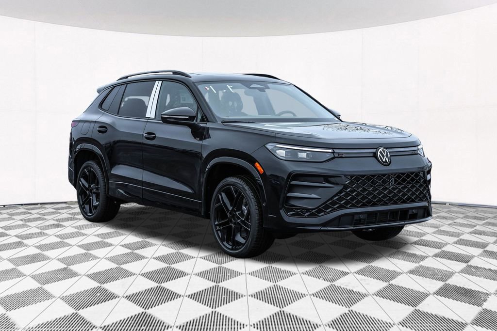 New 2026 Volkswagen Tiguan SE R-Line image 13