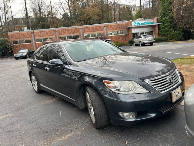 Used 2011 Lexus LS 460 Base w/ Comfort Pkg image 2