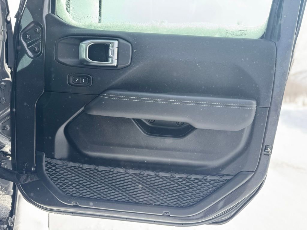 Used 2021 Jeep Wrangler Unlimited Sahara w/ Uconnect 4C Nav & Sound Group image 12