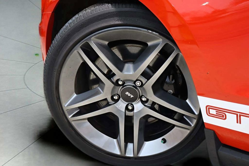 Used 2012 Ford Mustang Shelby GT500 w/ Electronics Pkg image 30