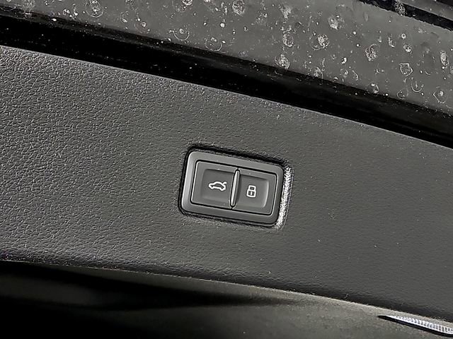 Used 2021 Audi Q7 3.0T Prestige AWD/4WD image 31