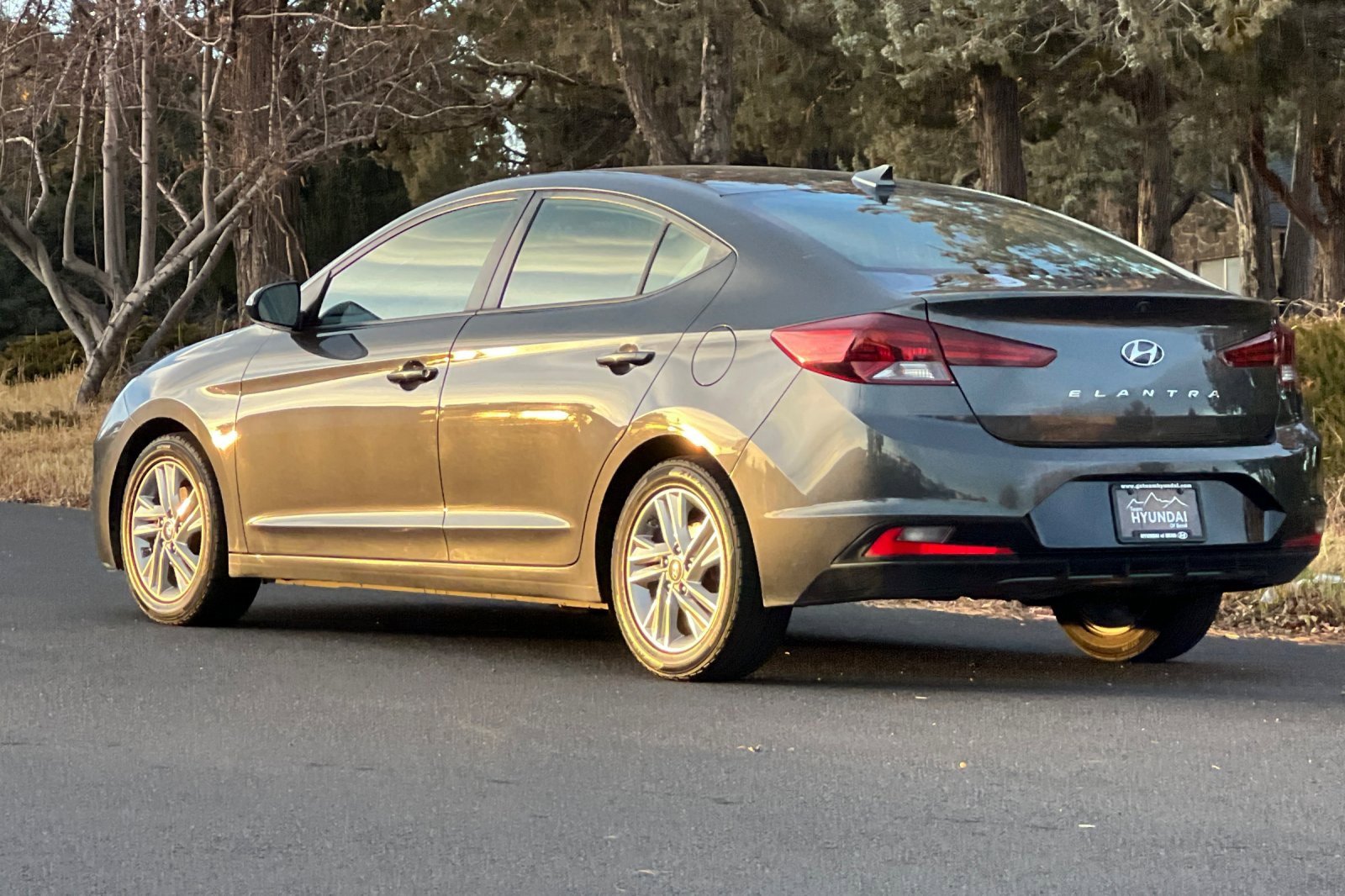 Used 2020 Hyundai Elantra SEL w/ Cargo Package (C1) image 6