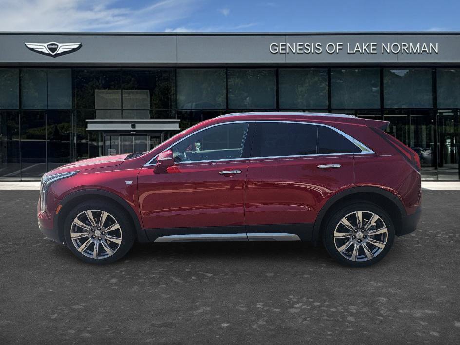 Used 2020 Cadillac XT4 Premium Luxury w/ Enhanced Visibility Package image 7