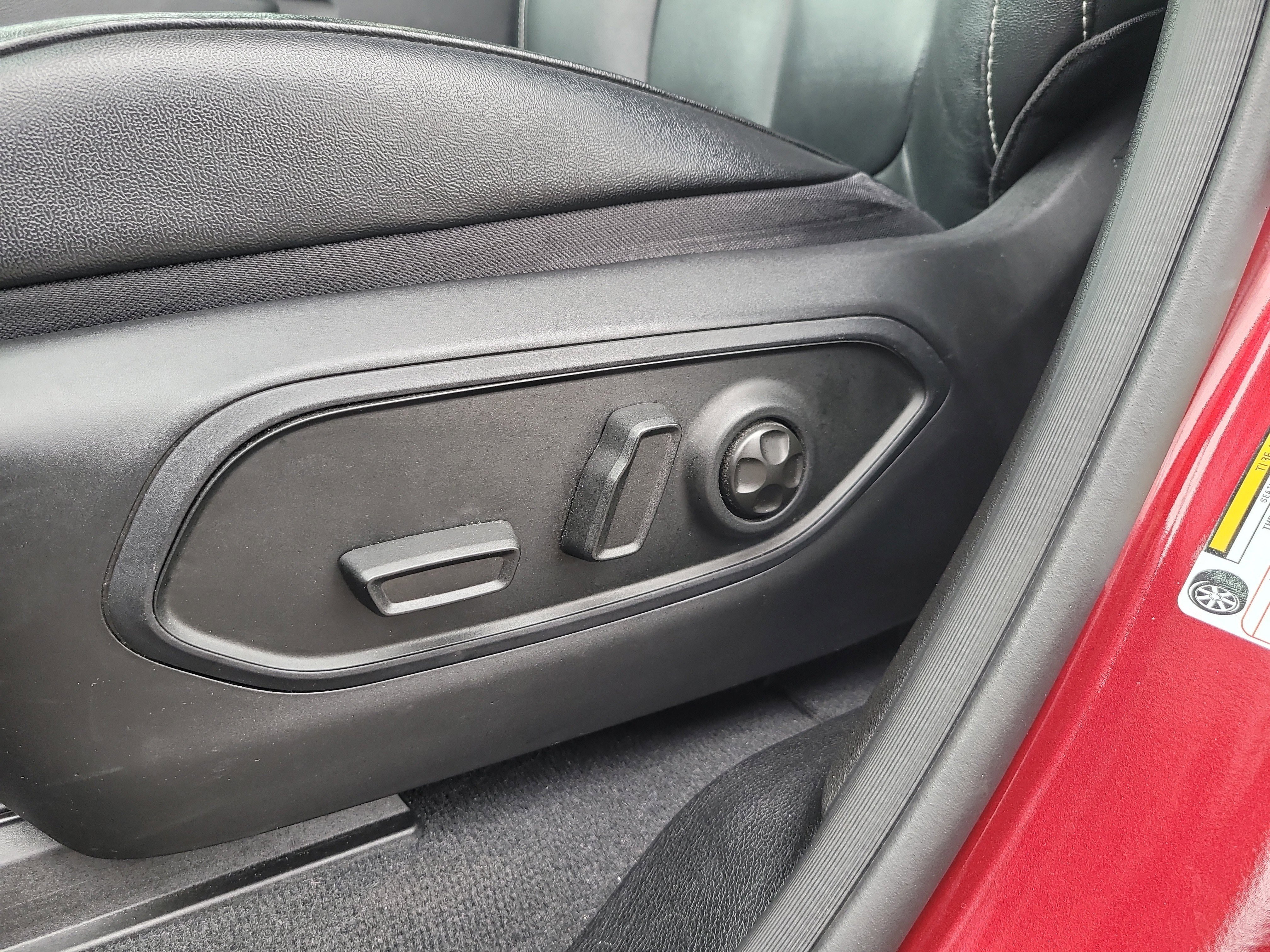 Used 2023 Jeep Grand Cherokee Limited image 18