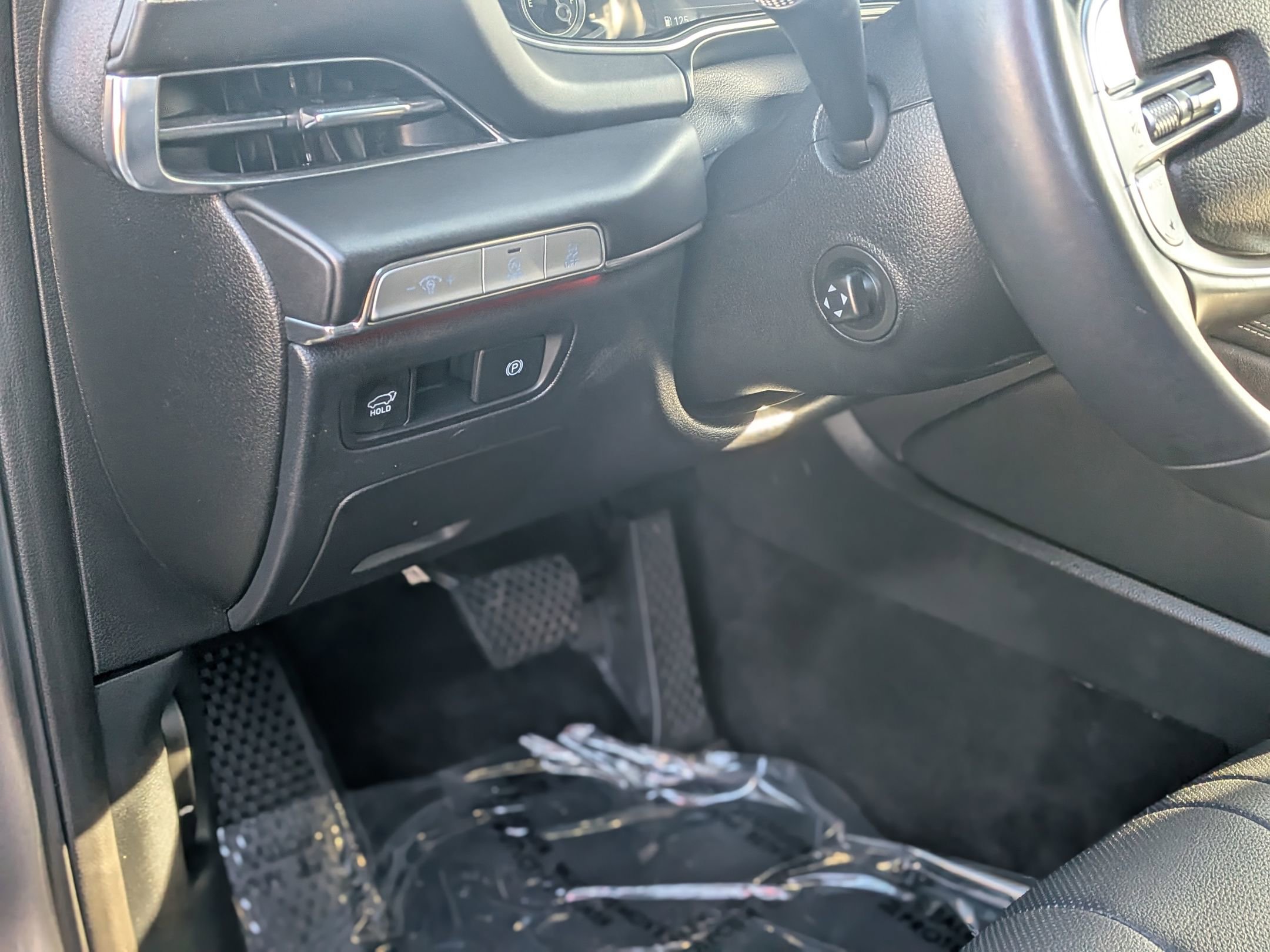 Used 2024 Genesis GV80 2.5T image 17