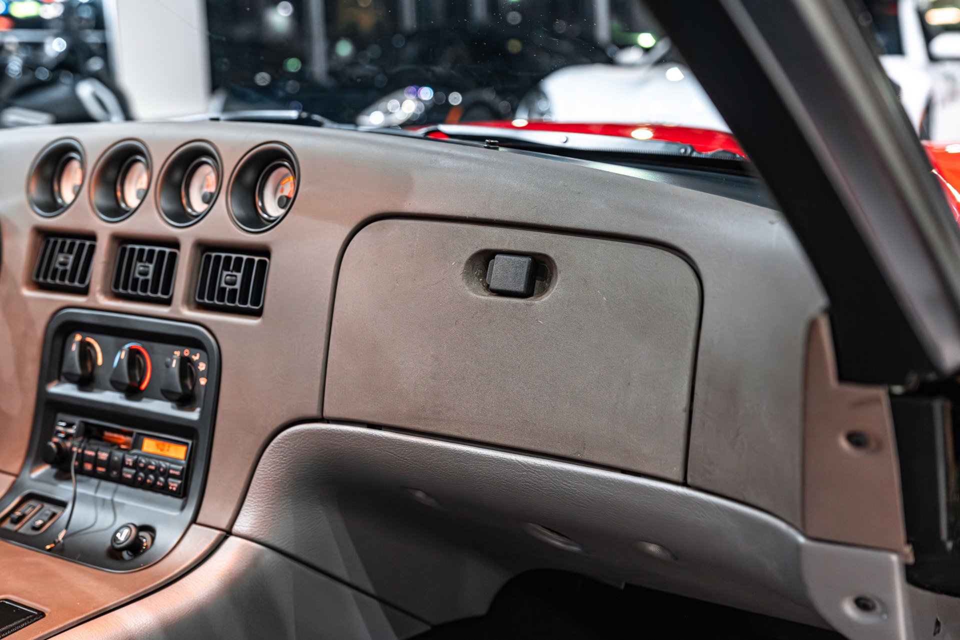 Used 1993 Dodge Viper RT/10 image 25