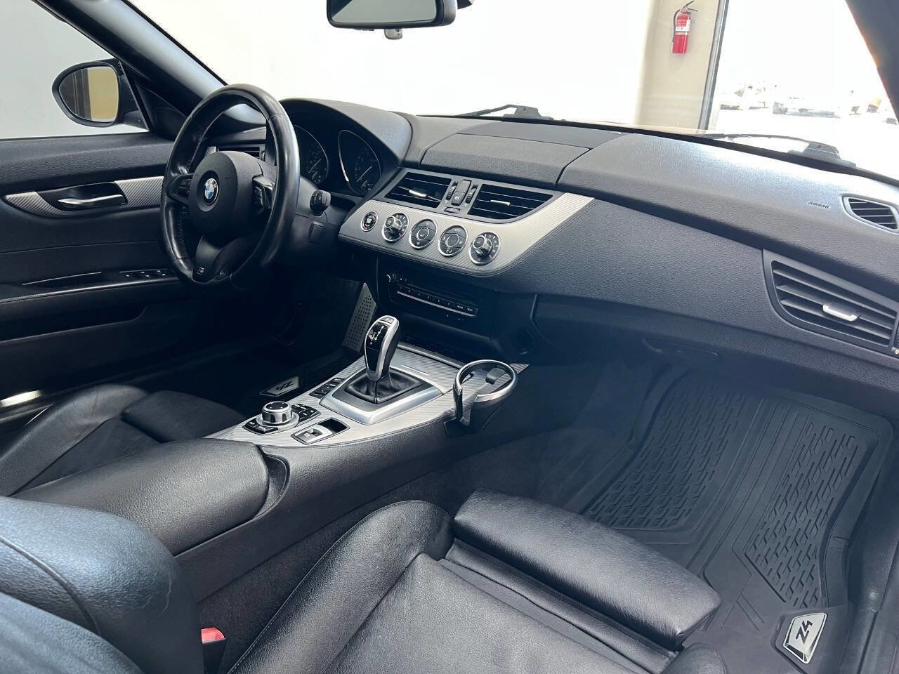 Used 2013 BMW Z4 sDrive35i image 18