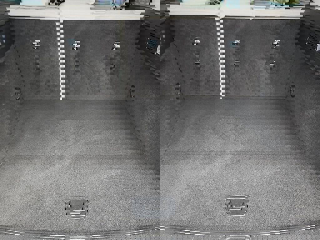 Used 2024 Buick Envision Avenir image 17