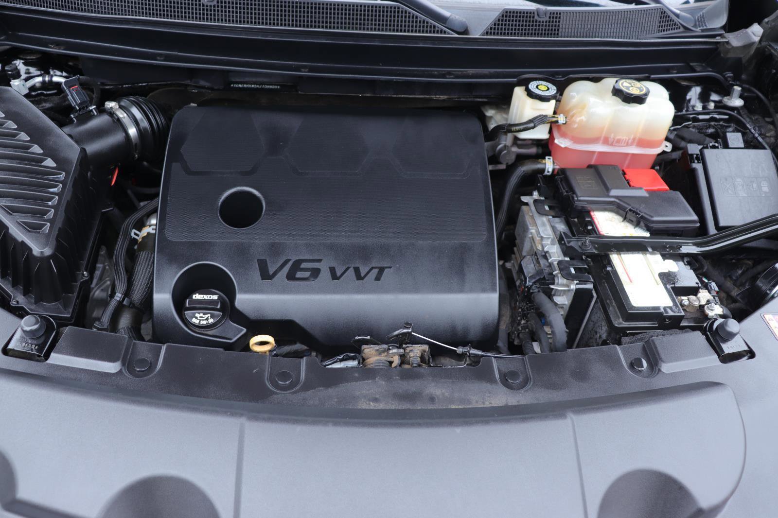 Used 2019 Chevrolet Traverse Premier w/ Driver Confidence II Package FWD image 38