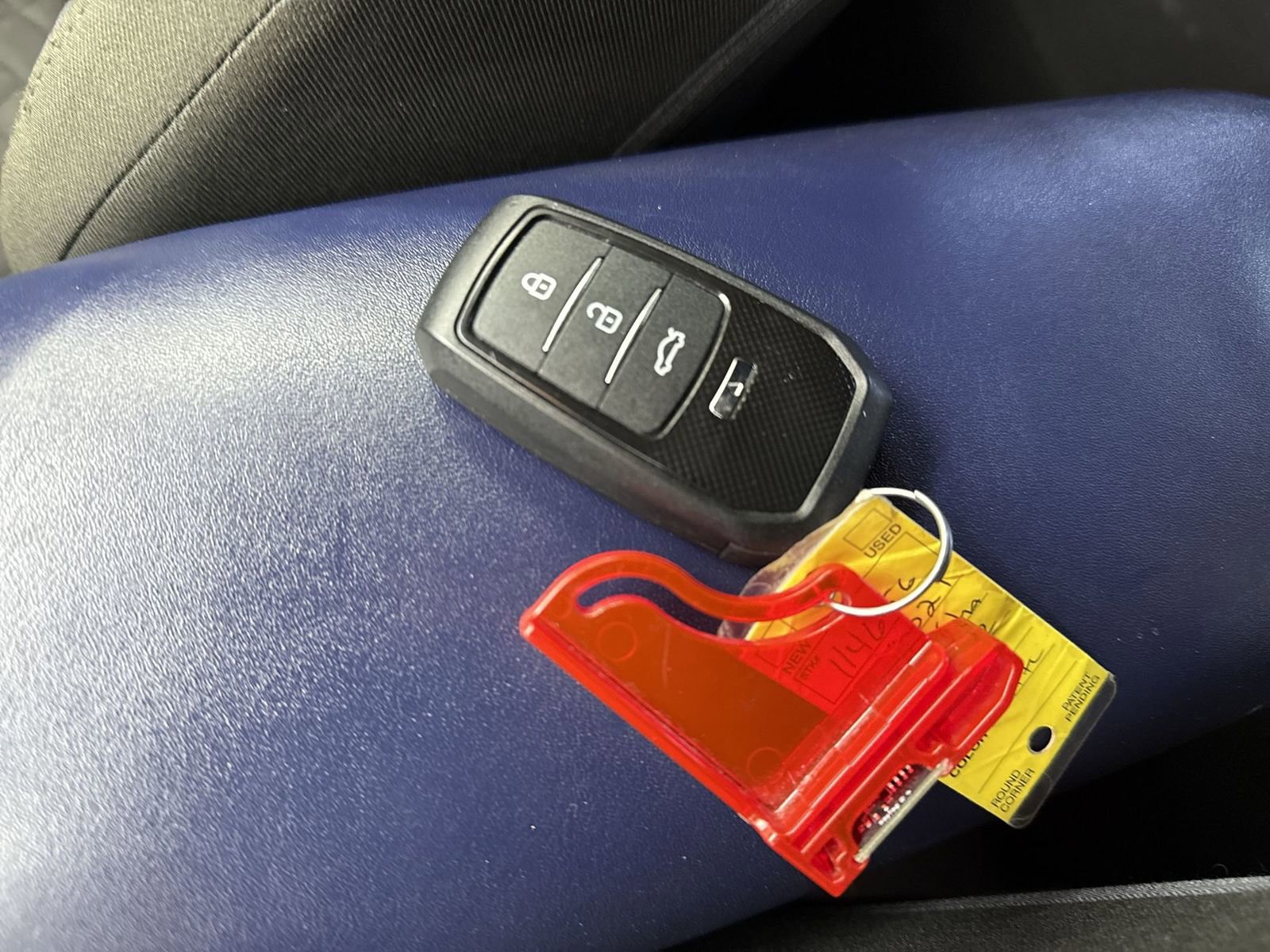 Used 2021 Toyota C-HR XLE image 46