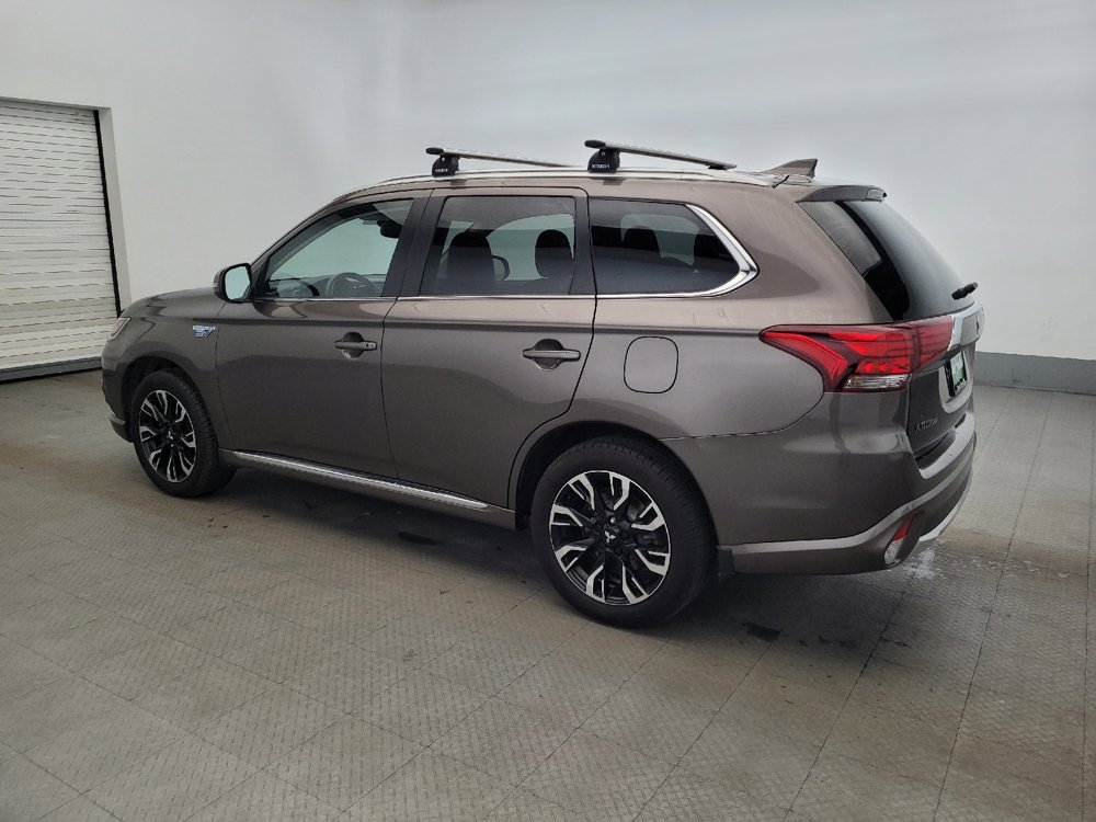Used 2018 Mitsubishi Outlander GT AWD/4WD image 3