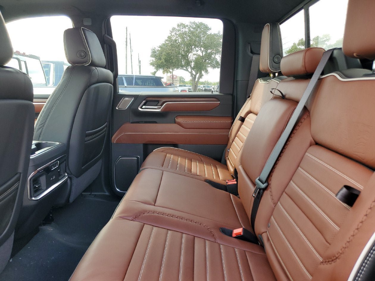 New 2026 GMC Sierra 3500 Denali Ultimate AWD/4WD image 12