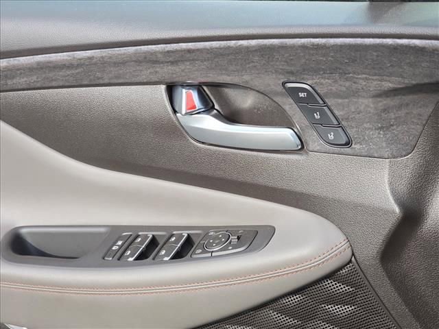 Used 2020 Hyundai Santa Fe Limited image 17