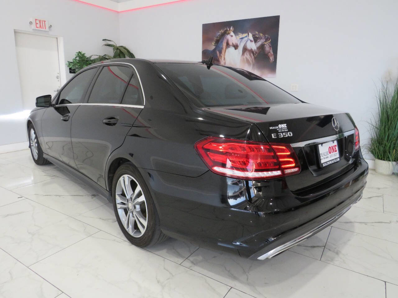 Used 2016 Mercedes-Benz E 350 Sedan w/ Premium Package image 6