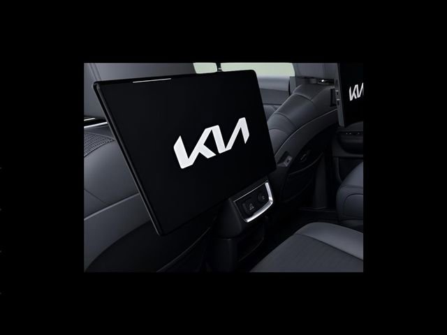 Used 2025 Kia Carnival SX Prestige image 30
