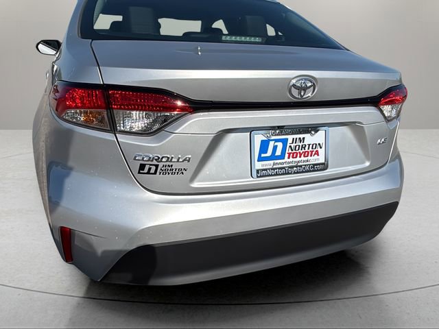 Used 2025 Toyota Corolla LE FWD image 9