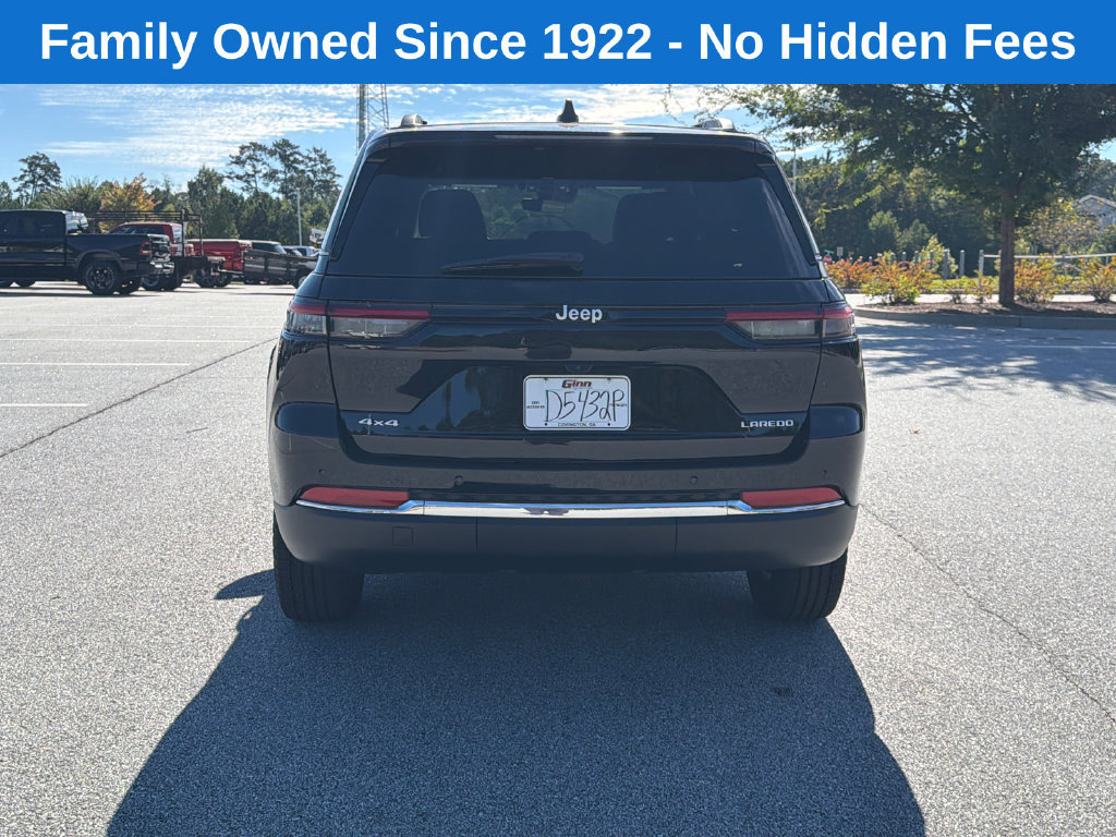 Used 2025 Jeep Grand Cherokee Laredo AWD/4WD image 6