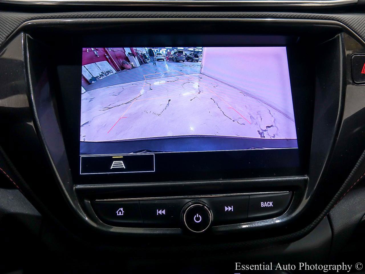 Used 2022 Chevrolet TrailBlazer RS w/ Sun and Liftgate Package image 23