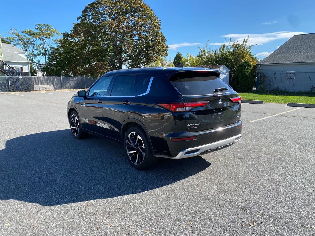 Used 2023 Mitsubishi Outlander SEL image 8