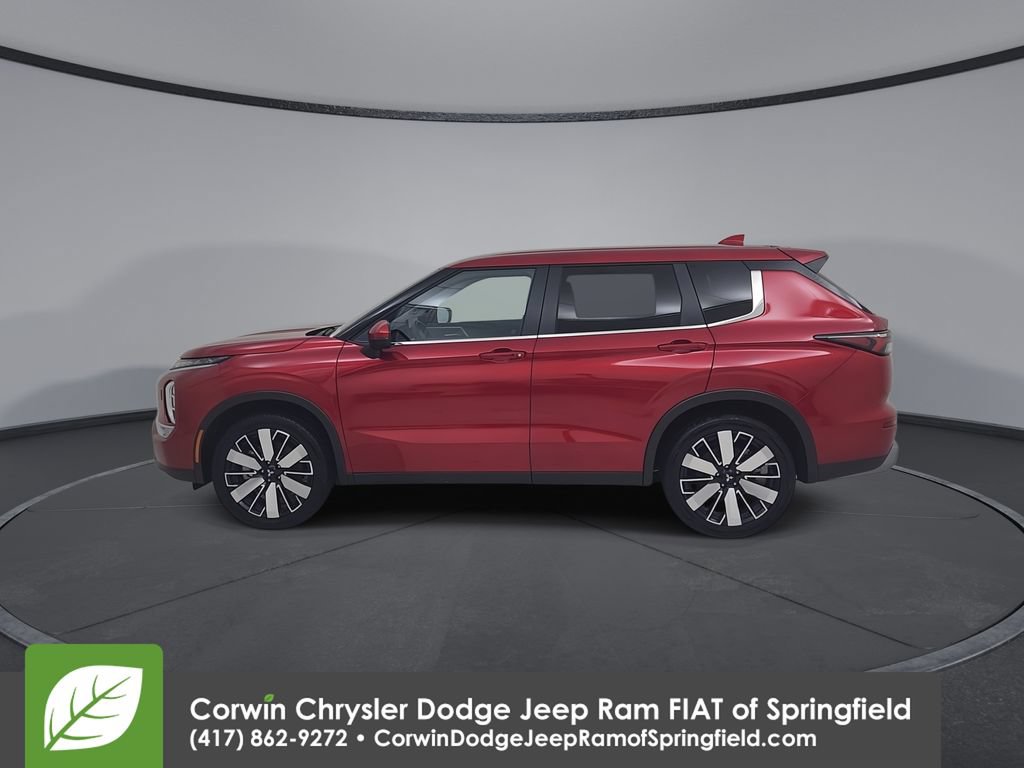 Used 2025 Mitsubishi Outlander SE AWD/4WD image 9