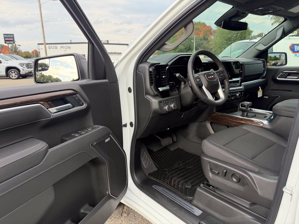 New 2026 GMC Sierra 1500 Elevation w/ Preferred Package AWD/4WD image 16