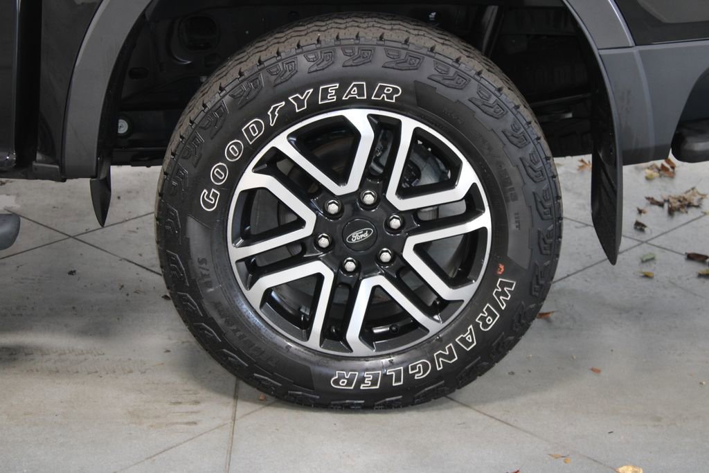 Used 2024 Ford Ranger Lariat w/ FX4 Off-Road Package image 19