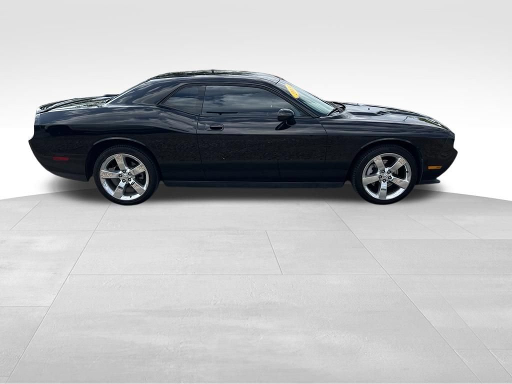 Used 2009 Dodge Challenger R/T w/ Sound Group RWD image 7