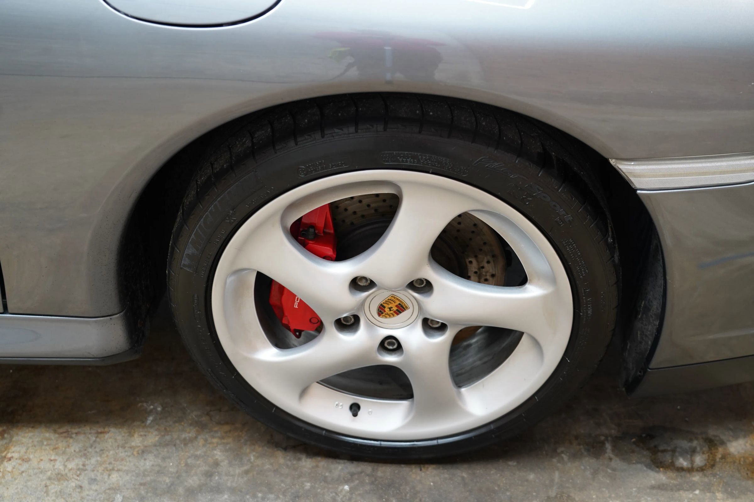 Used 2005 Porsche 911 Carrera 4S image 65