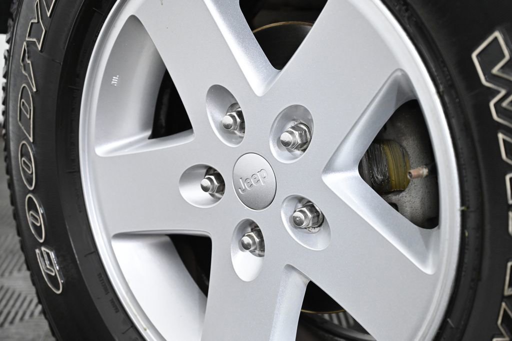 Used 2018 Jeep Wrangler Unlimited Sport S image 28