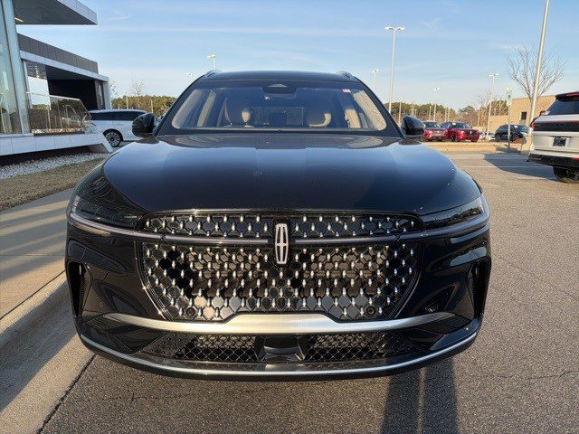 Used 2024 Lincoln Nautilus Reserve w/ Equipment Group 202A image 9