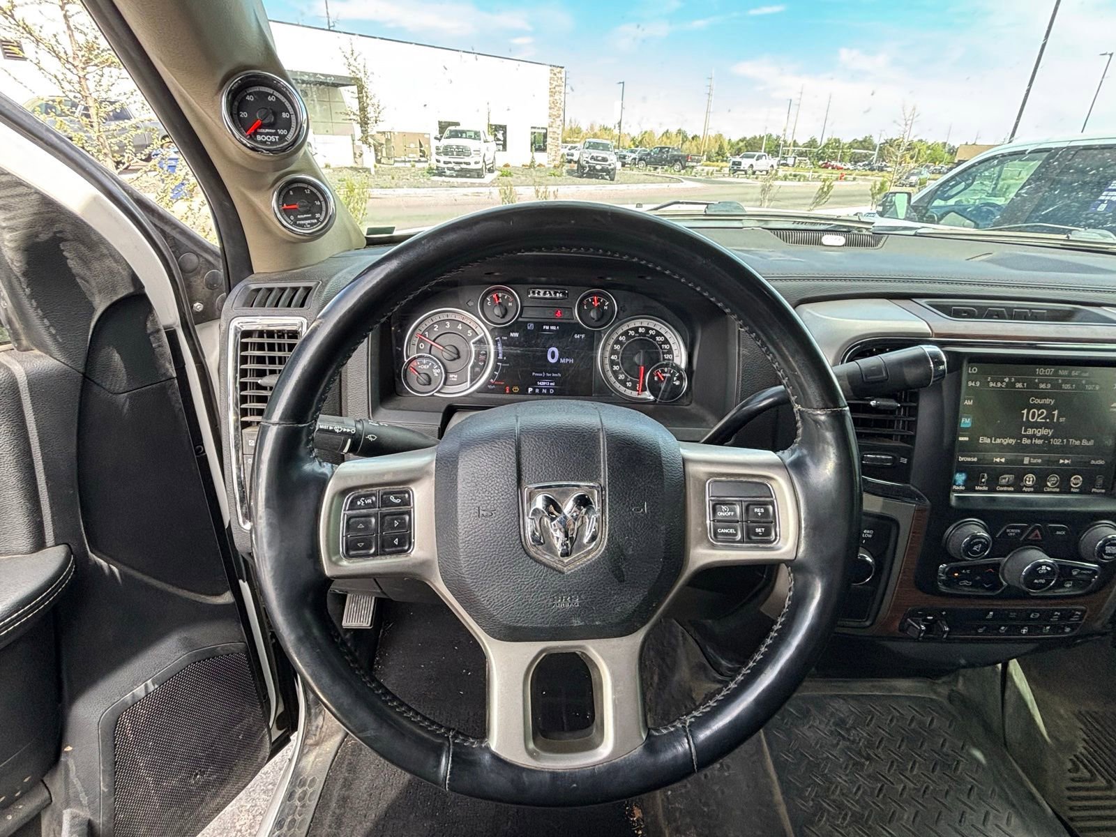 Used 2017 RAM 3500 Laramie w/ Convenience Group AWD/4WD image 15