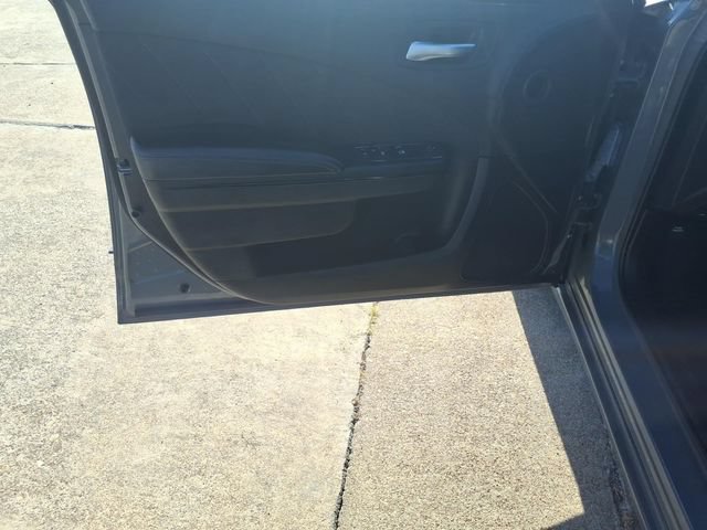 Used 2023 Dodge Charger SXT w/ Blacktop Package RWD image 9
