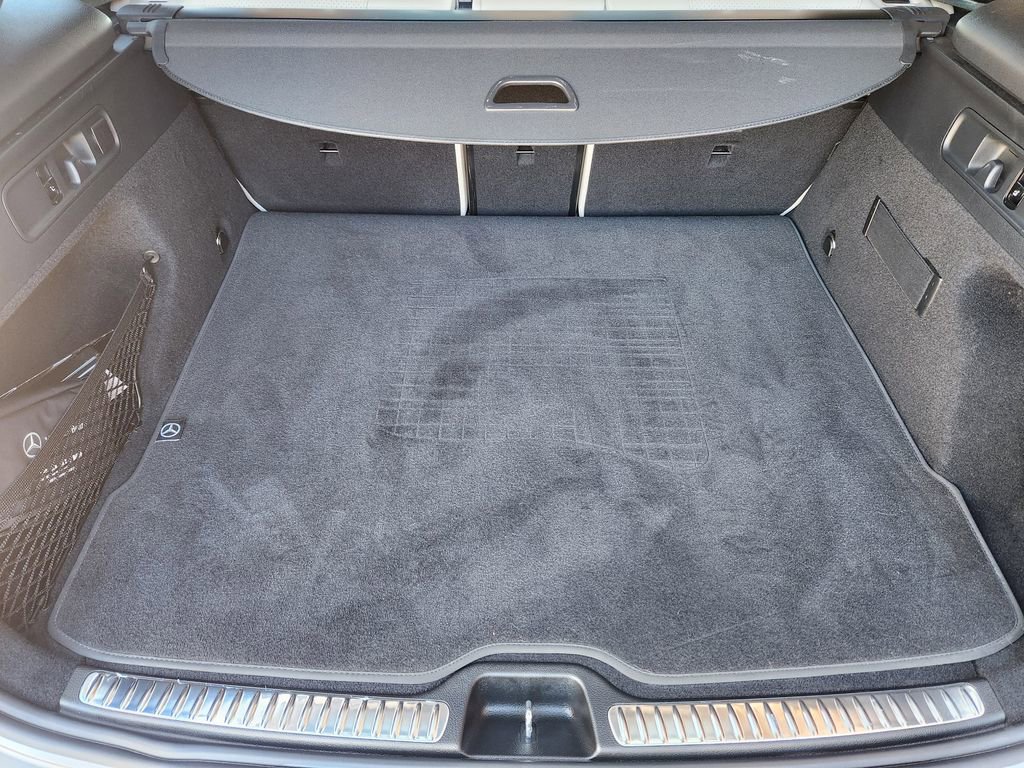 Used 2024 Mercedes-Benz GLC 300 4MATIC image 34