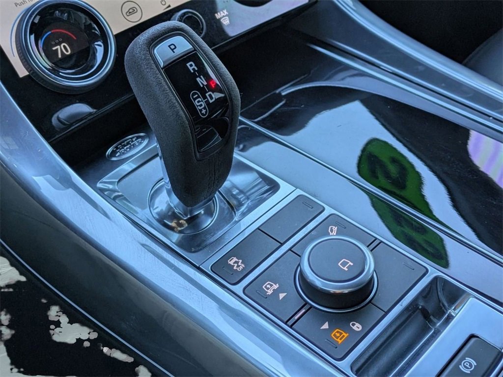 Used 2022 Land Rover Range Rover Sport HST image 25