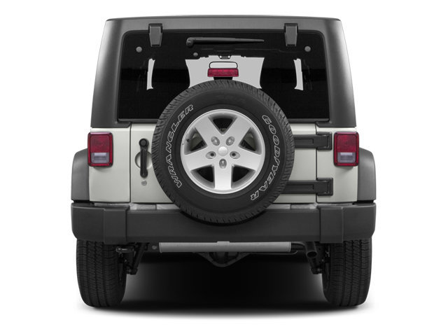 Used 2013 Jeep Wrangler Unlimited Sahara AWD/4WD image 8