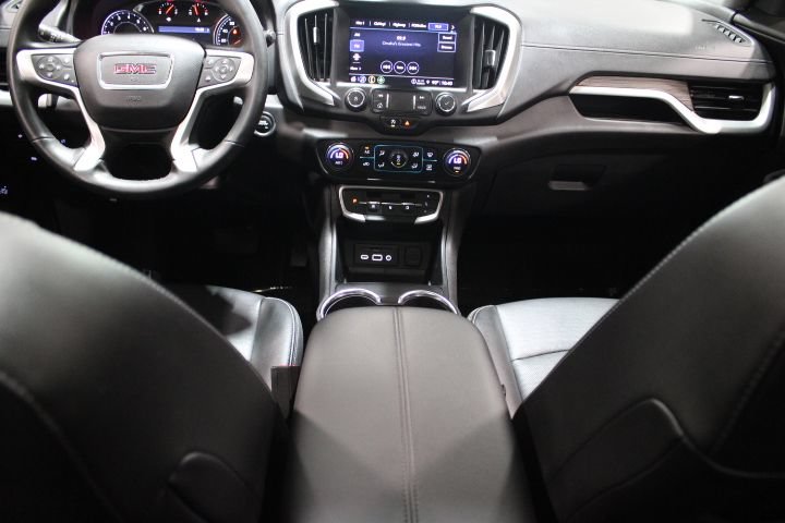 Used 2024 GMC Terrain SLT w/ Tech Package AWD/4WD image 28