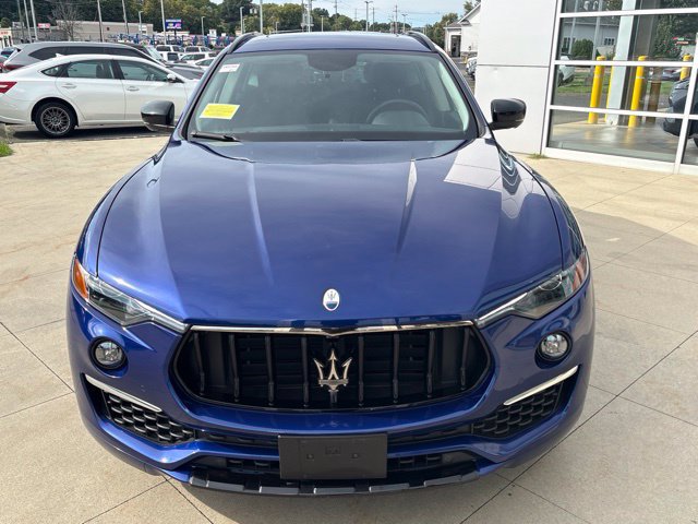 Used 2022 Maserati Levante GT AWD/4WD image 2